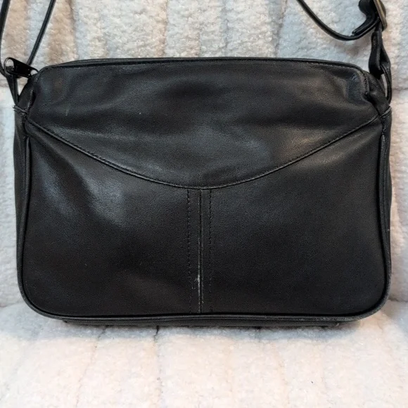 Derek Alexander Purse - Picture 3 of 6